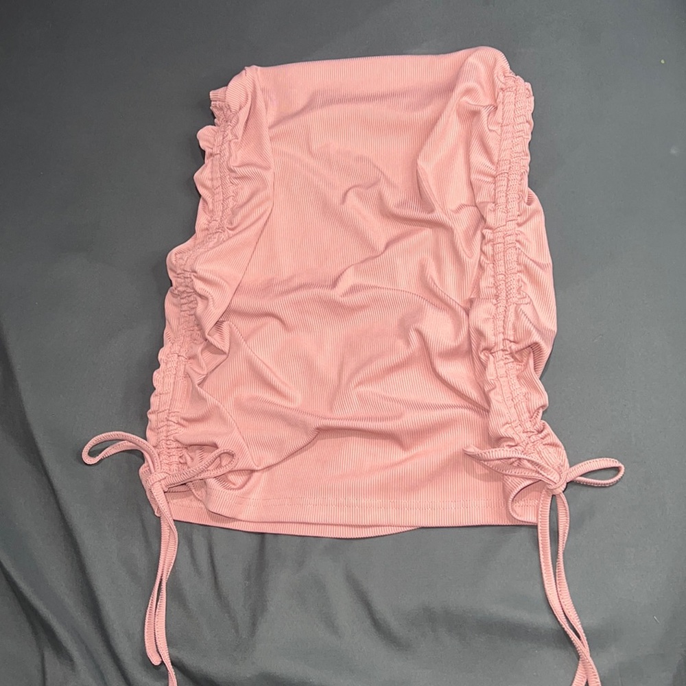 Like pink high waisted skirt🩷